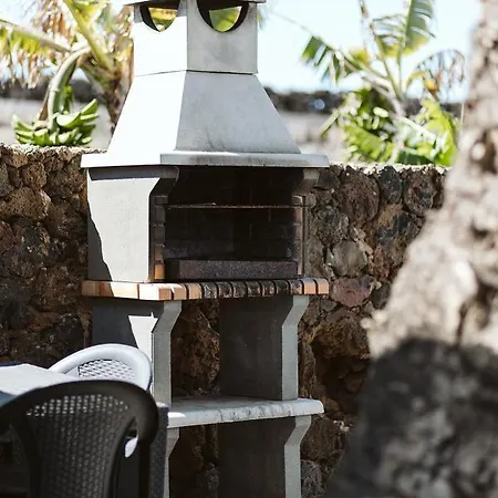 Hotelito Rural Flor De Timanfaya Тинахо