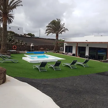 Hotelito Rural Flor De Timanfaya