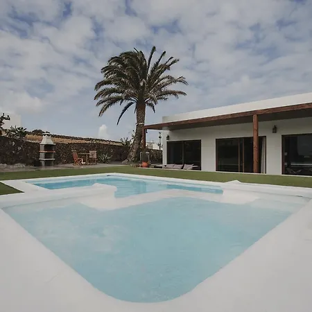 Hotelito Rural Flor De Timanfaya Landsted *