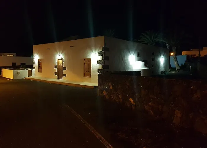 Casa de Campo Hotelito Rural Flor De Timanfaya *