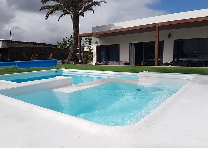 Casa de Campo Hotelito Rural Flor De Timanfaya Tinajo