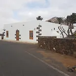 منزل ريفي Hotelito Rural Flor De Timanfaya *