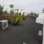منزل ريفي Hotelito Rural Flor De Timanfaya