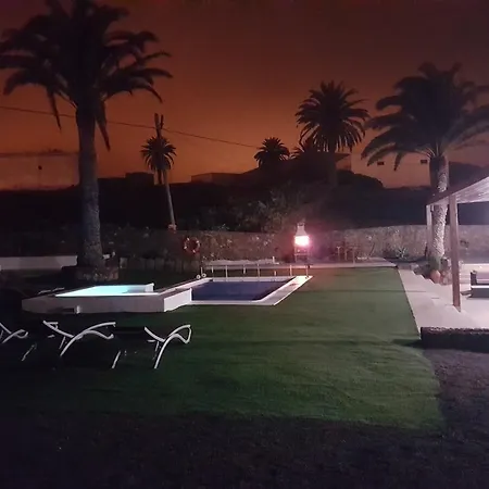 Hotelito Rural Flor De Timanfaya Landsted Tinajo