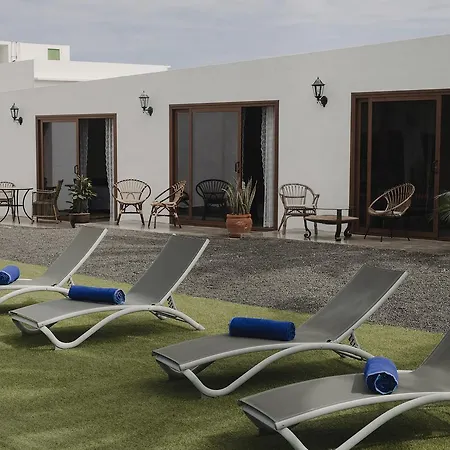 Hotelito Rural Flor De Timanfaya منزل ريفي تيناجون