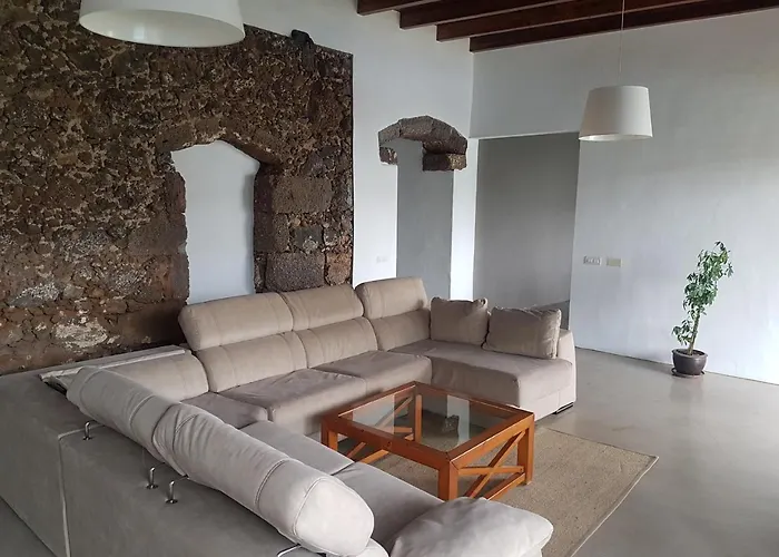 Hotelito Rural Flor De Timanfaya Country house Tinajo