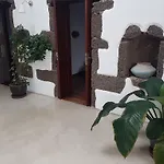 Hotelito Rural Flor De Timanfaya Kır Evi