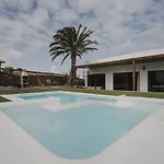 Hotelito Rural Flor De Timanfaya Kır Evi *