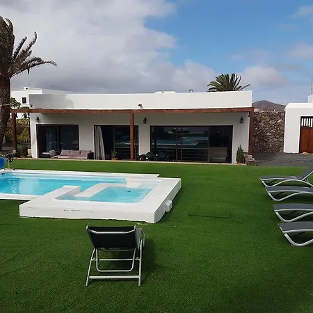 Casa de Campo Hotelito Rural Flor De Timanfaya *